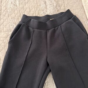 Stylish Calia Charcoal Joggers air essential fabric, tapered pant. Size XS